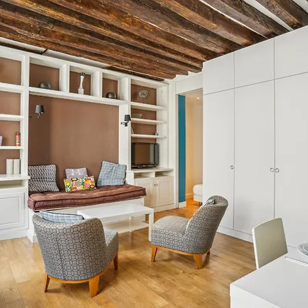 Superb 1br 2p - Coeur Du Marais דירה פריז